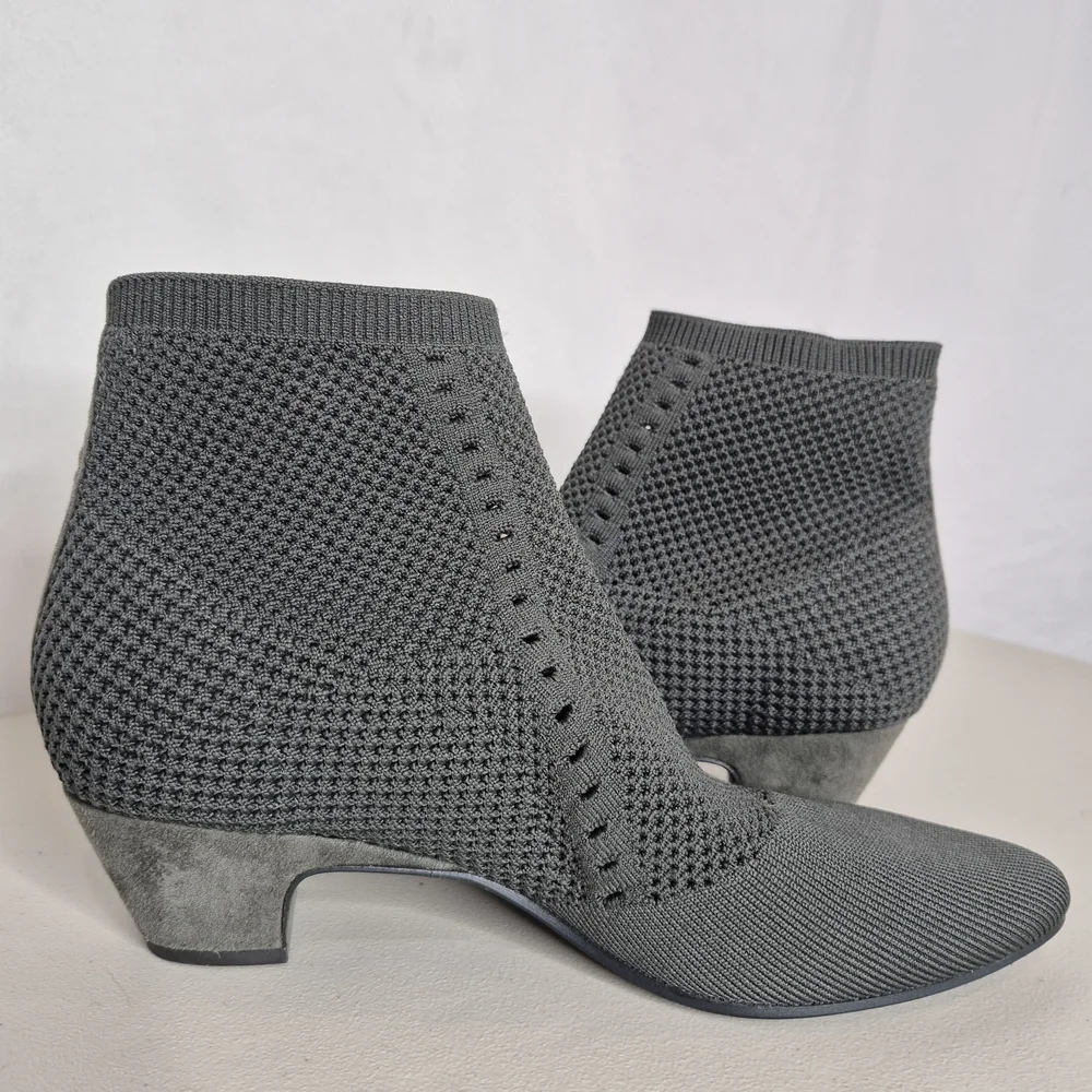 Eileen Fisher Purl Knit Sock Booties - Size 9